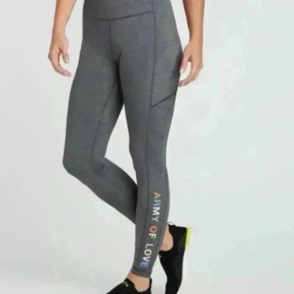 Lululemon Soul Cycle Army of Love Leggings, size 5, Like New